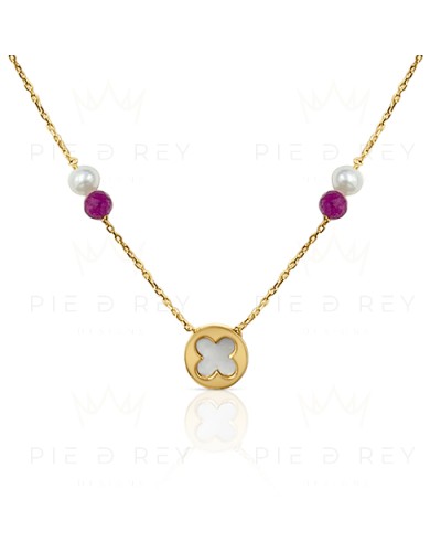 Necklace in Gold
